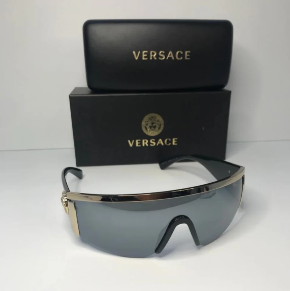 💯 Authentic New Versace Sunglasses Men's 2197 1261/87 Matte Black/Grey Lenses
